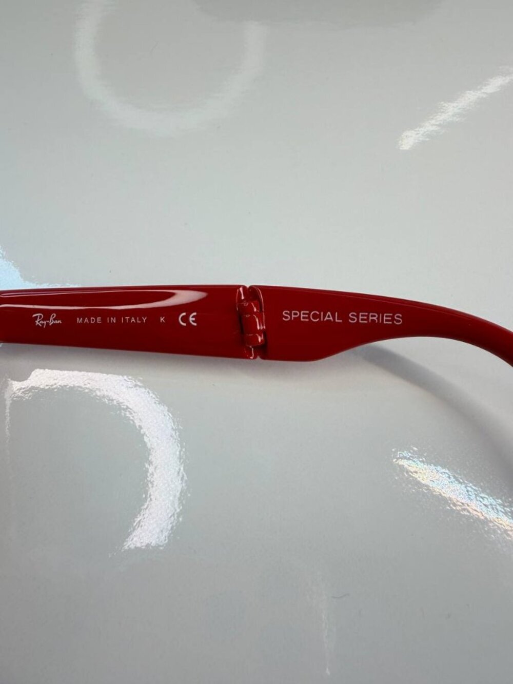 Ray-Ban Folding Wayfarer RB4105 Special Series Sunglasses – Red – Made in Italy - Picture 12 of 16